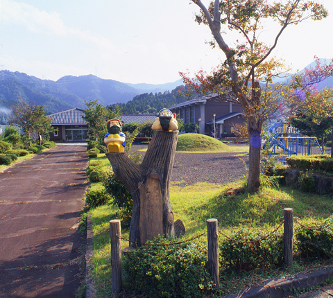 佐分利川公園